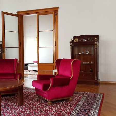 Luxury Apartment In The Heart Of Varazdin Luaran gambar