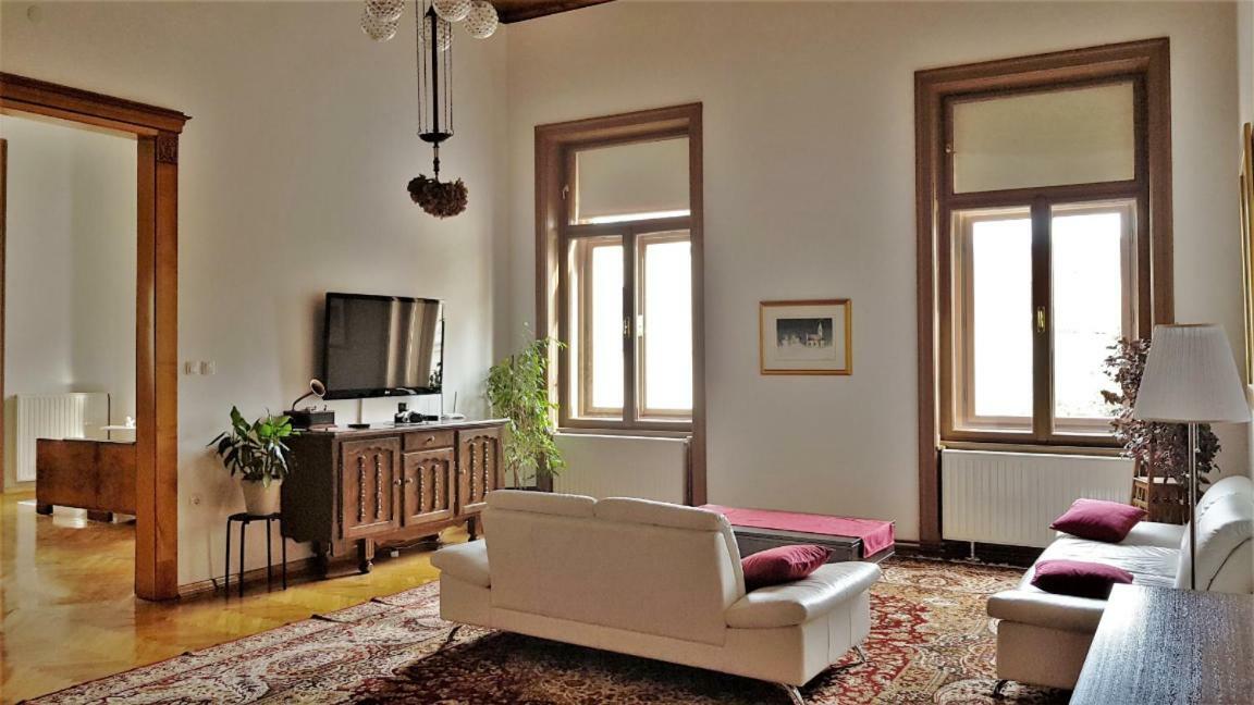 Luxury Apartment In The Heart Of Varazdin Luaran gambar