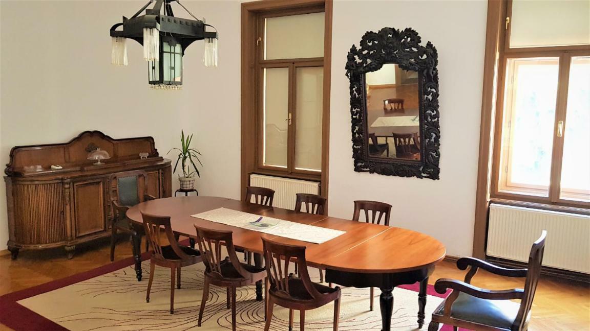 Luxury Apartment In The Heart Of Varazdin Luaran gambar