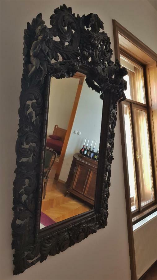 Luxury Apartment In The Heart Of Varazdin Luaran gambar